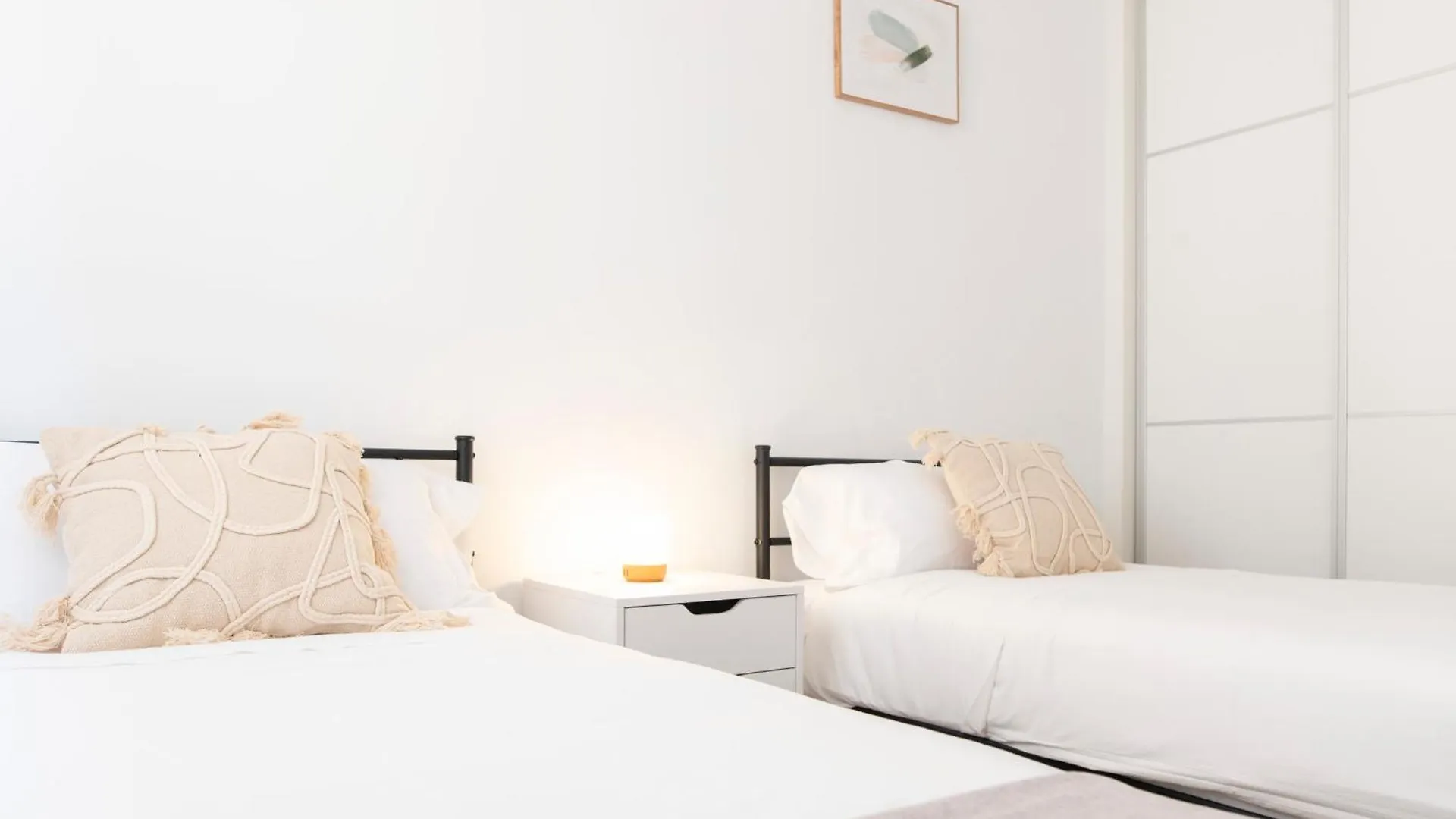Alohamundi Castilla VII Seville Apartment