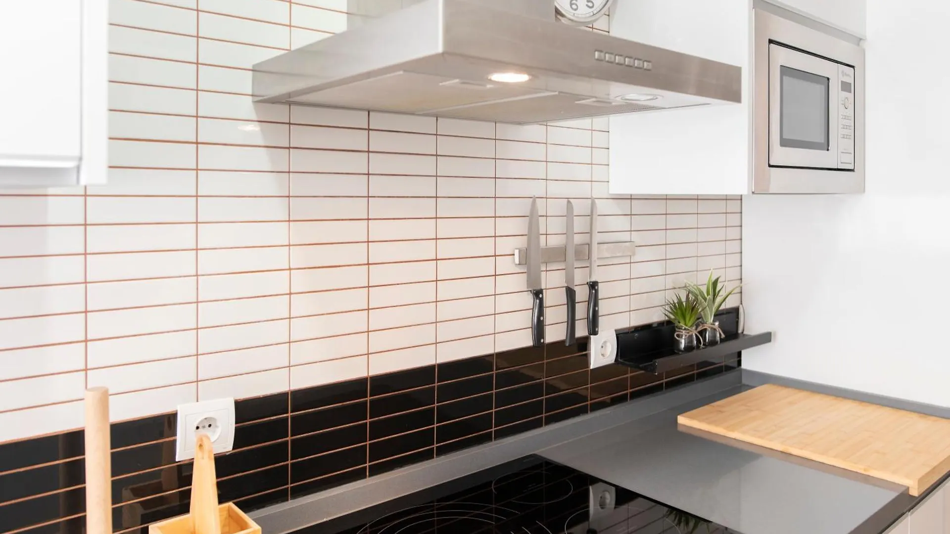 Alohamundi Castilla VII Seville Apartment